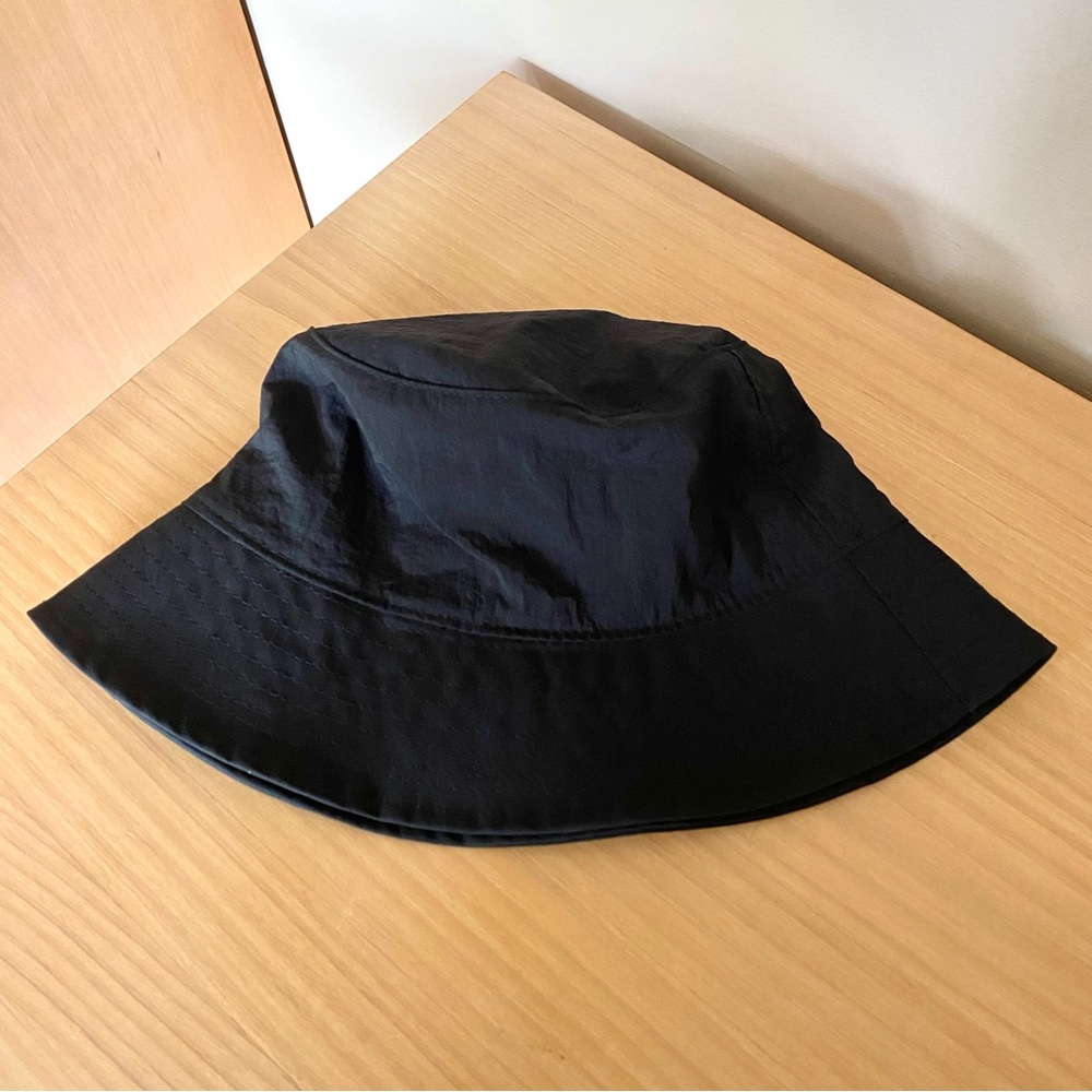 Zara water repellent bucket hat black - Picture 5 of 5